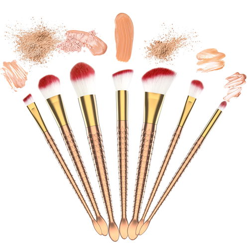 從化妝刷到聚光影像 揭秘電商美工的全流程視覺魔法